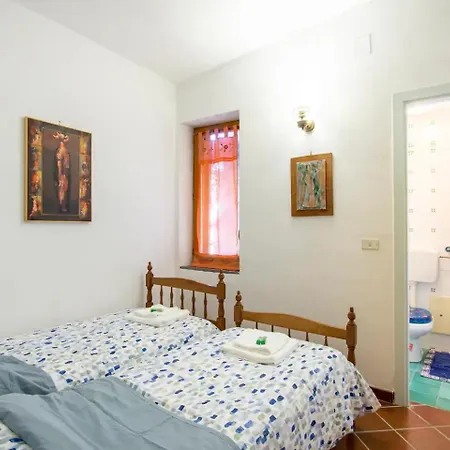 Domus Artis - House Apartment