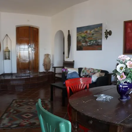 Domus Artis - House Apartment
